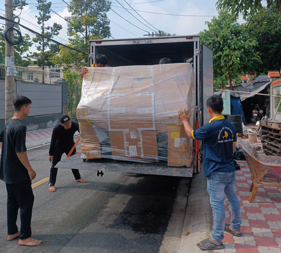 thuê xe tải có bửng nâng tại hcm